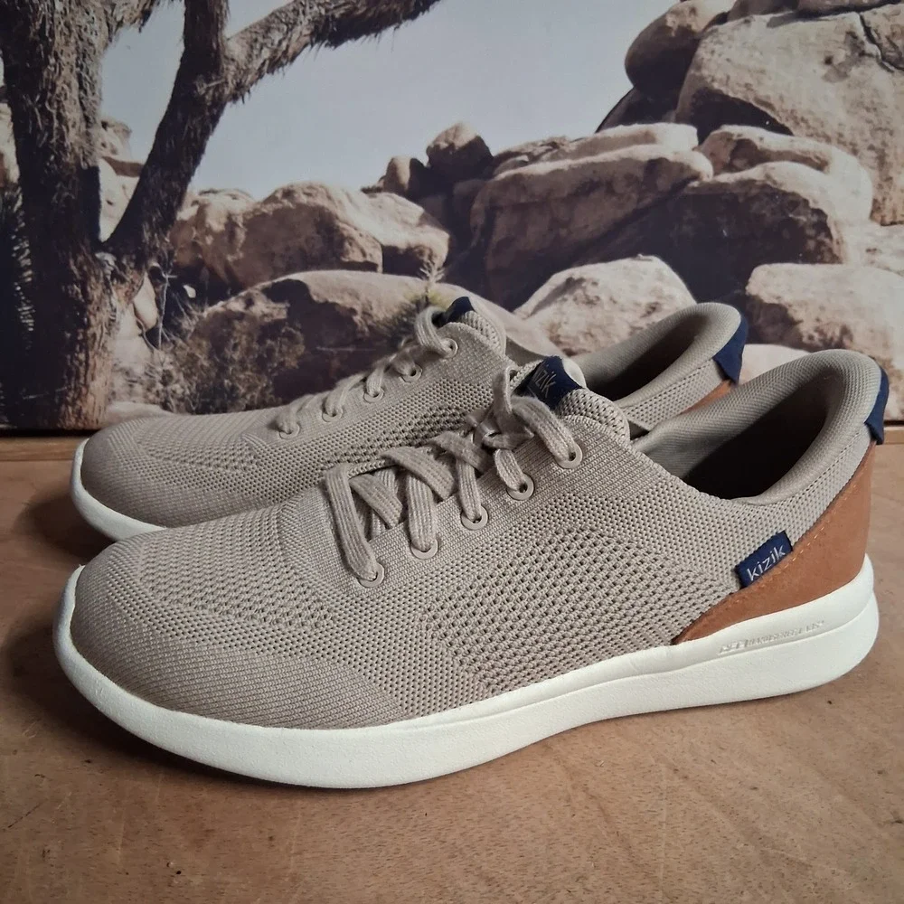 Kizik Lima Hands-Free Slip-On Sneakers Mens 8.5 Sand Tan Knit Low Top Shoes
